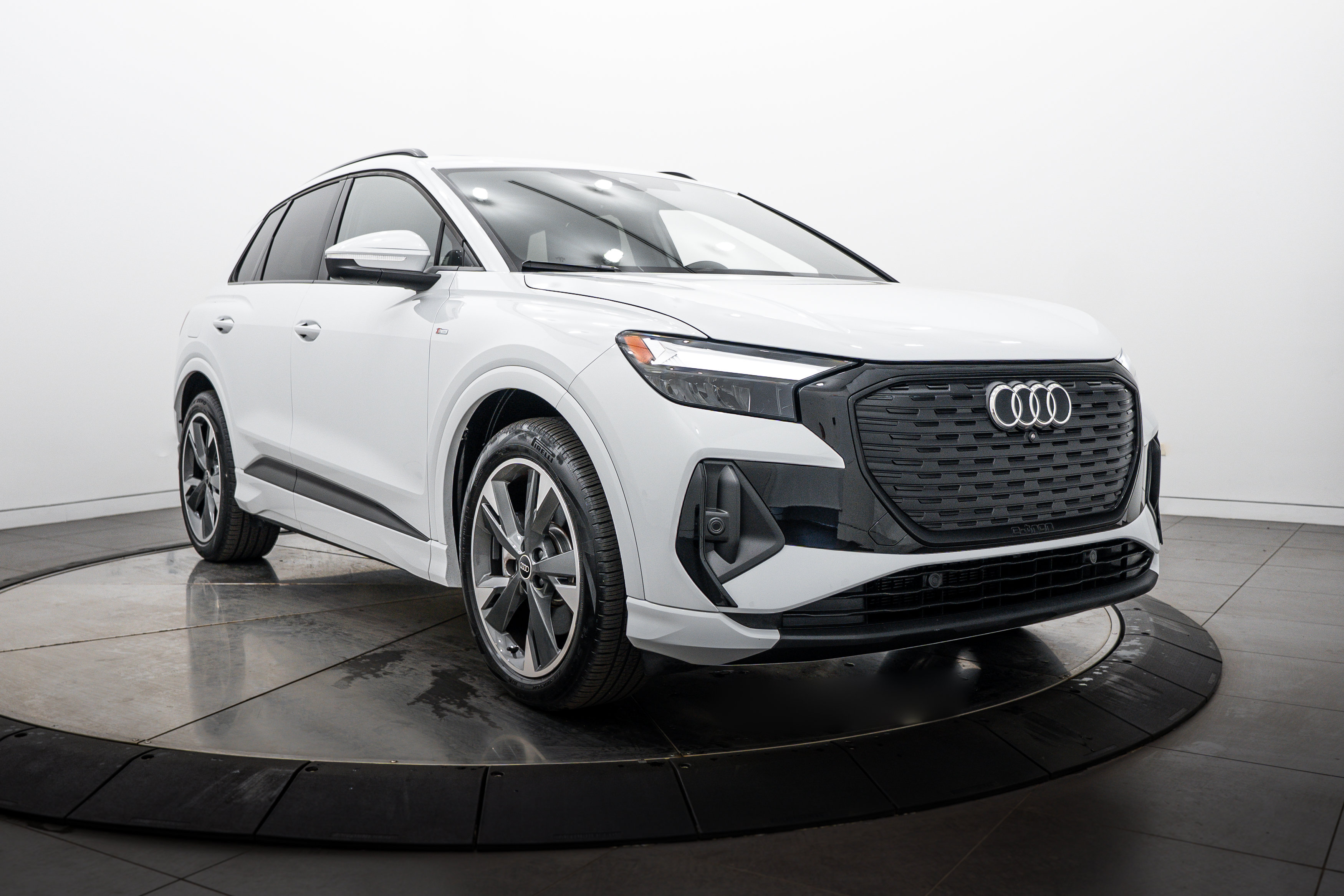 audi q4 e-tron 2025 WA1LUBFZ4SP056613 image audi q4 e-tron 2025 WA1LUBFZ4SP056613 image